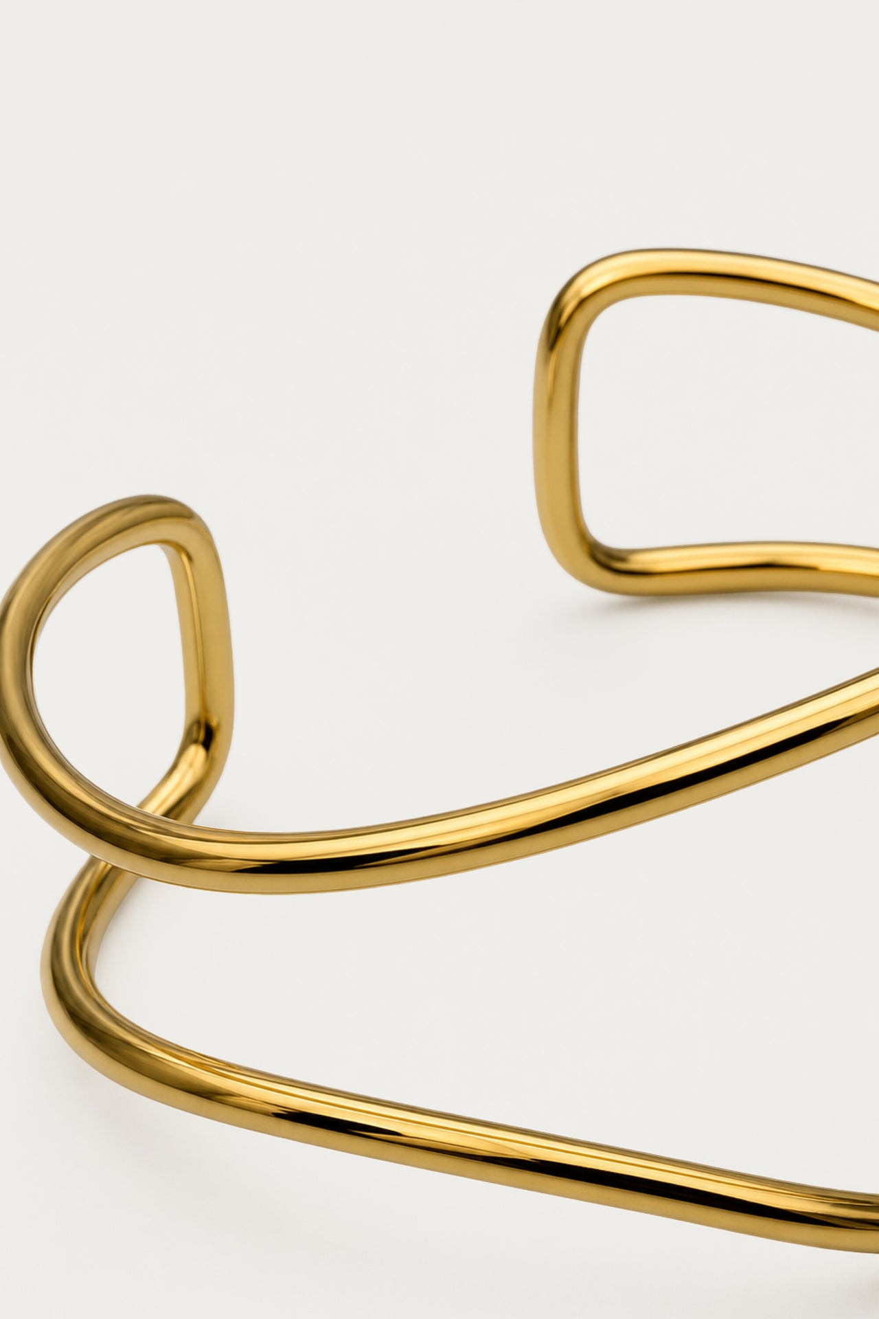 Satellite Cuff