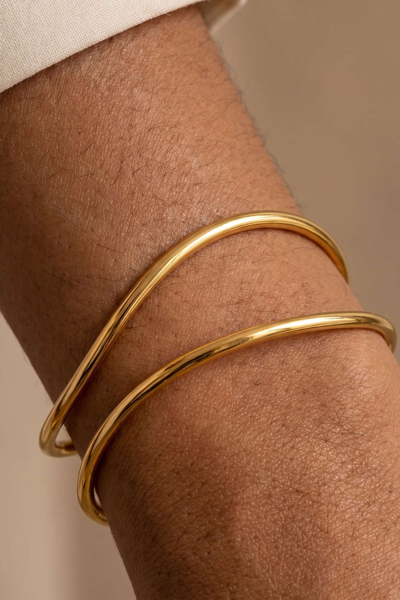 Satellite Cuff