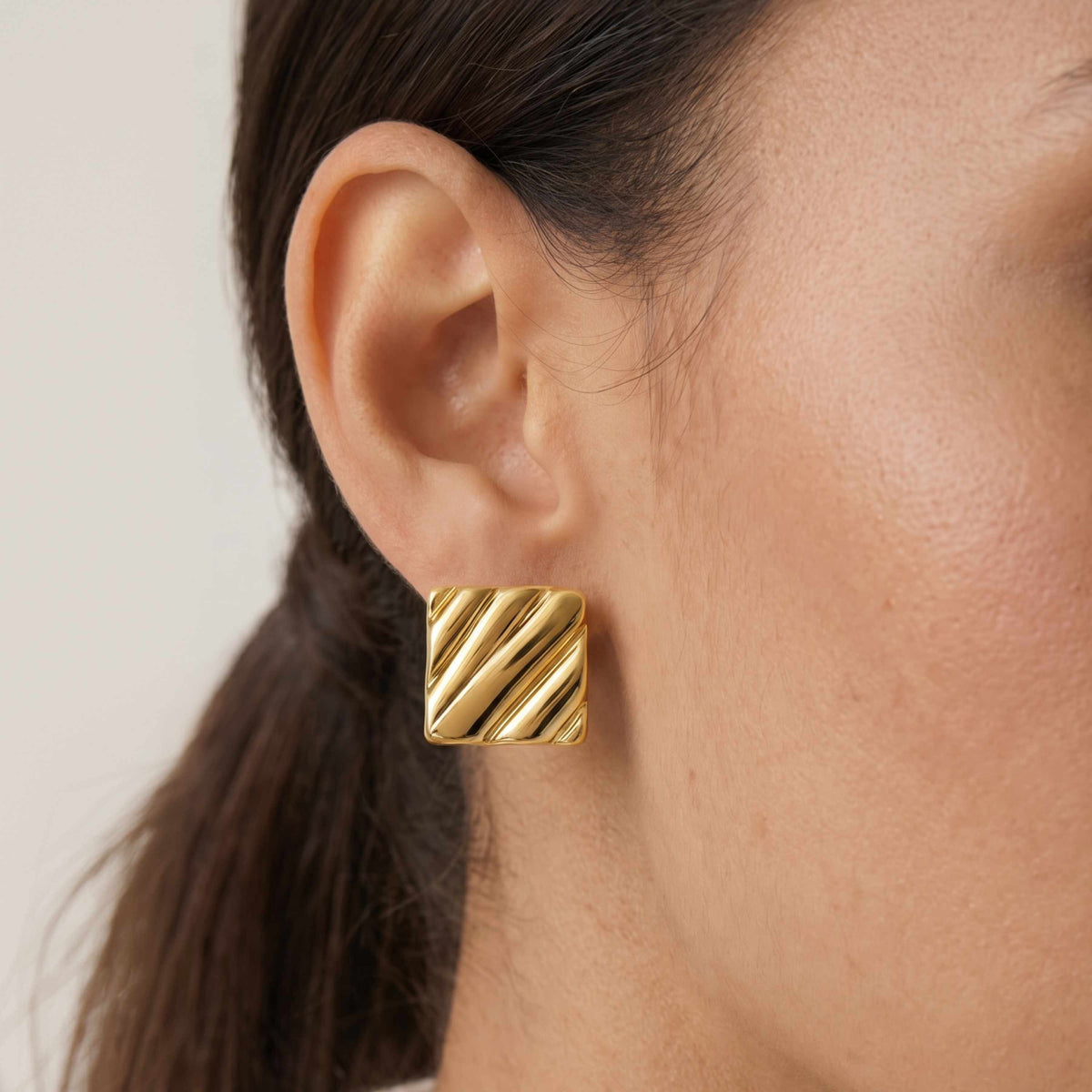 Ripple Square Button Earrings