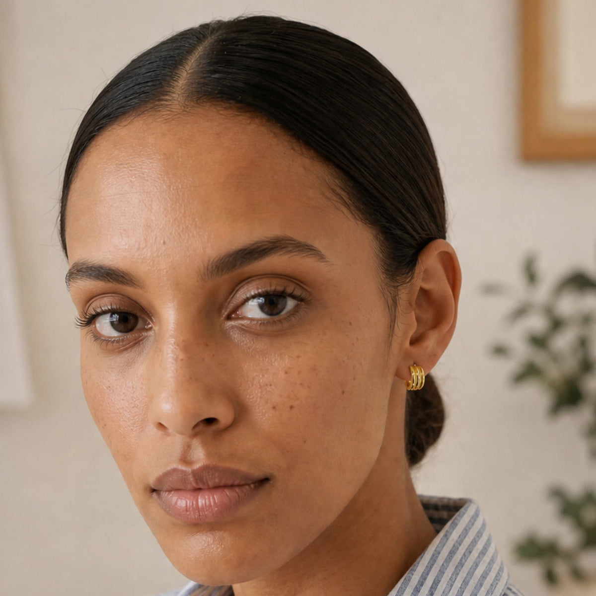 Petite Mini Line Earrings