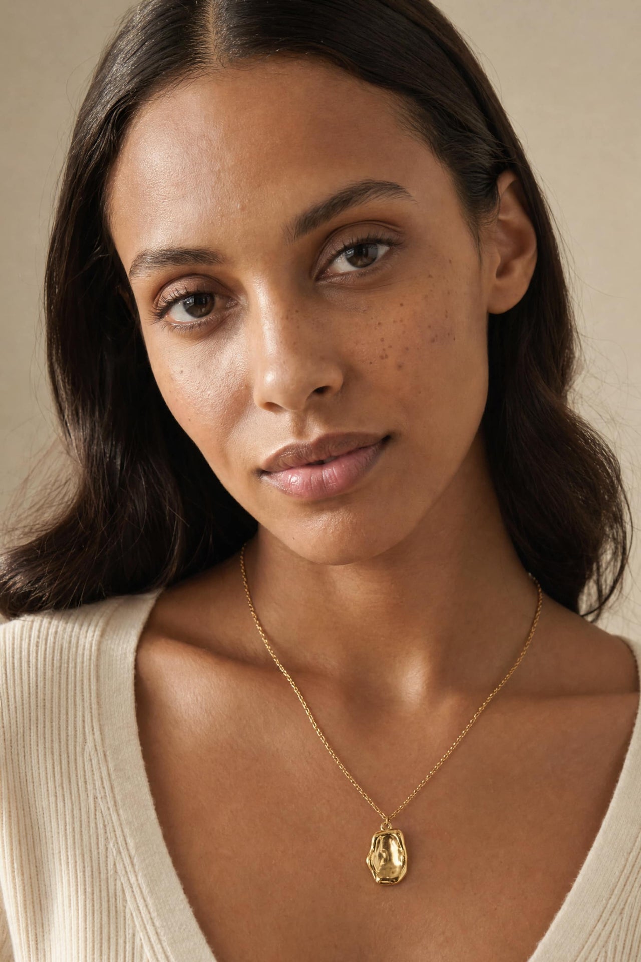 Motlen Pebble Necklace