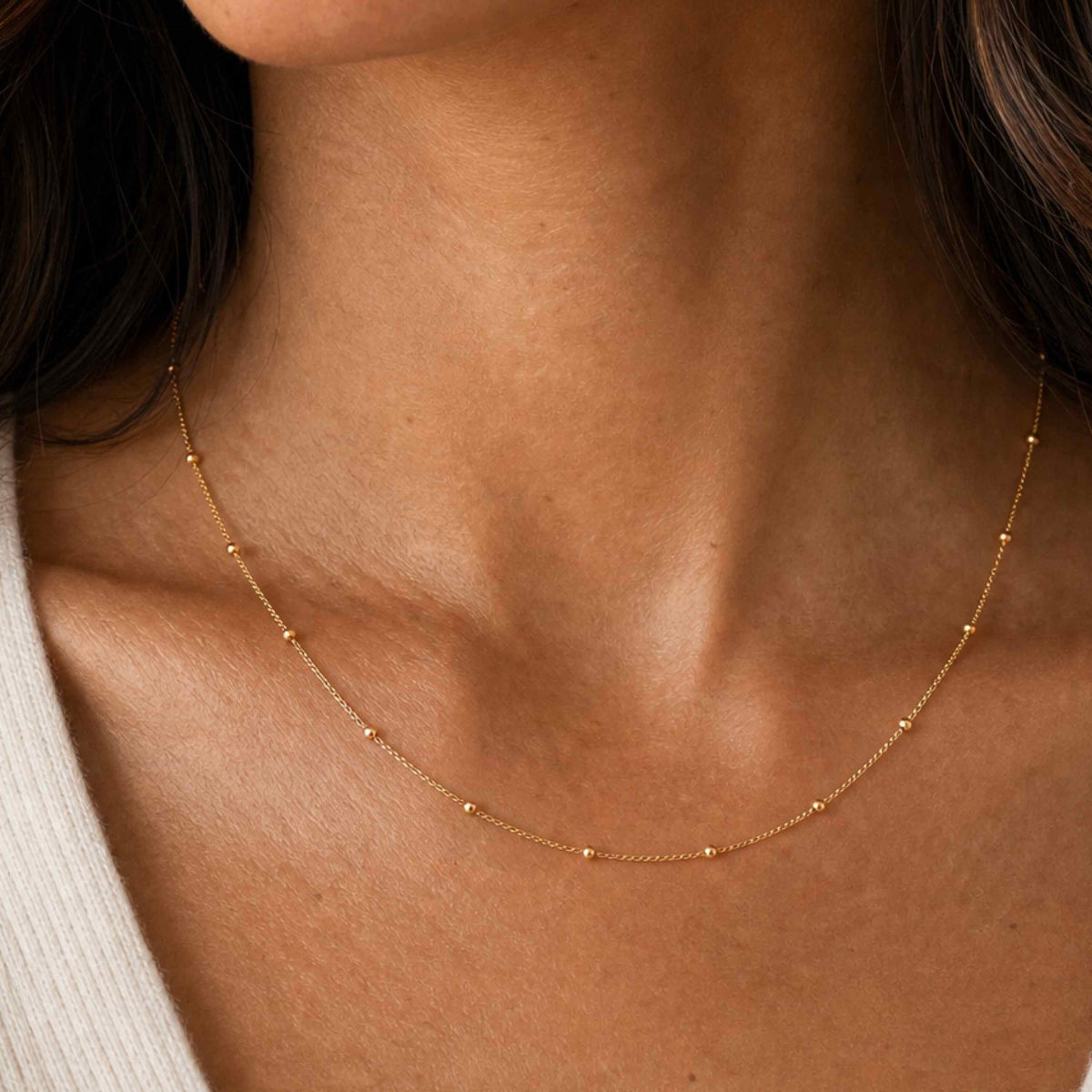 Solis Dainty Ball Necklace