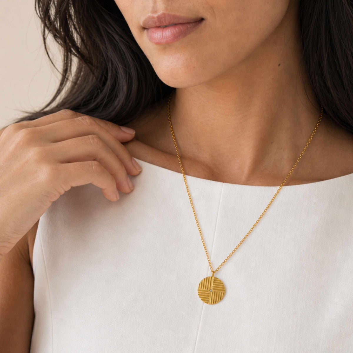 Sol Crossline Necklace