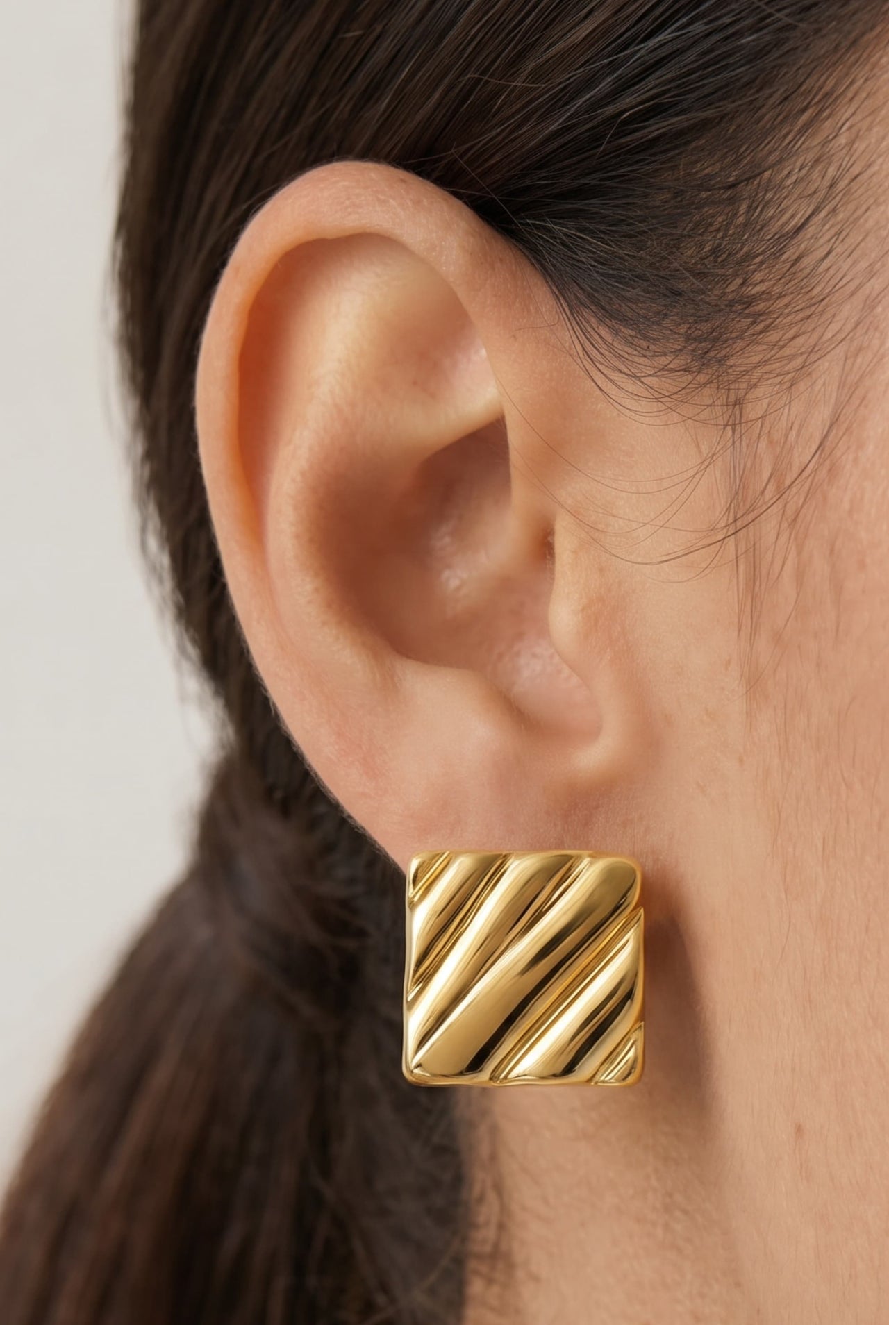 Ripple Square Button Earrings