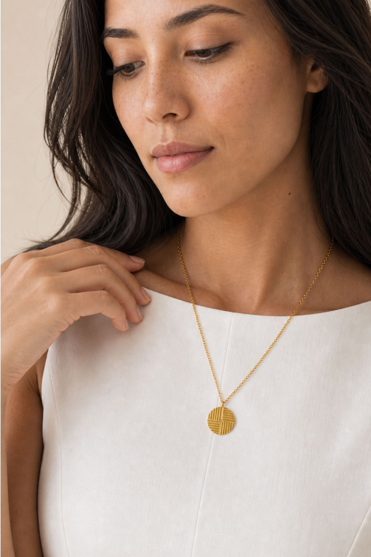 Sol Crossline Necklace