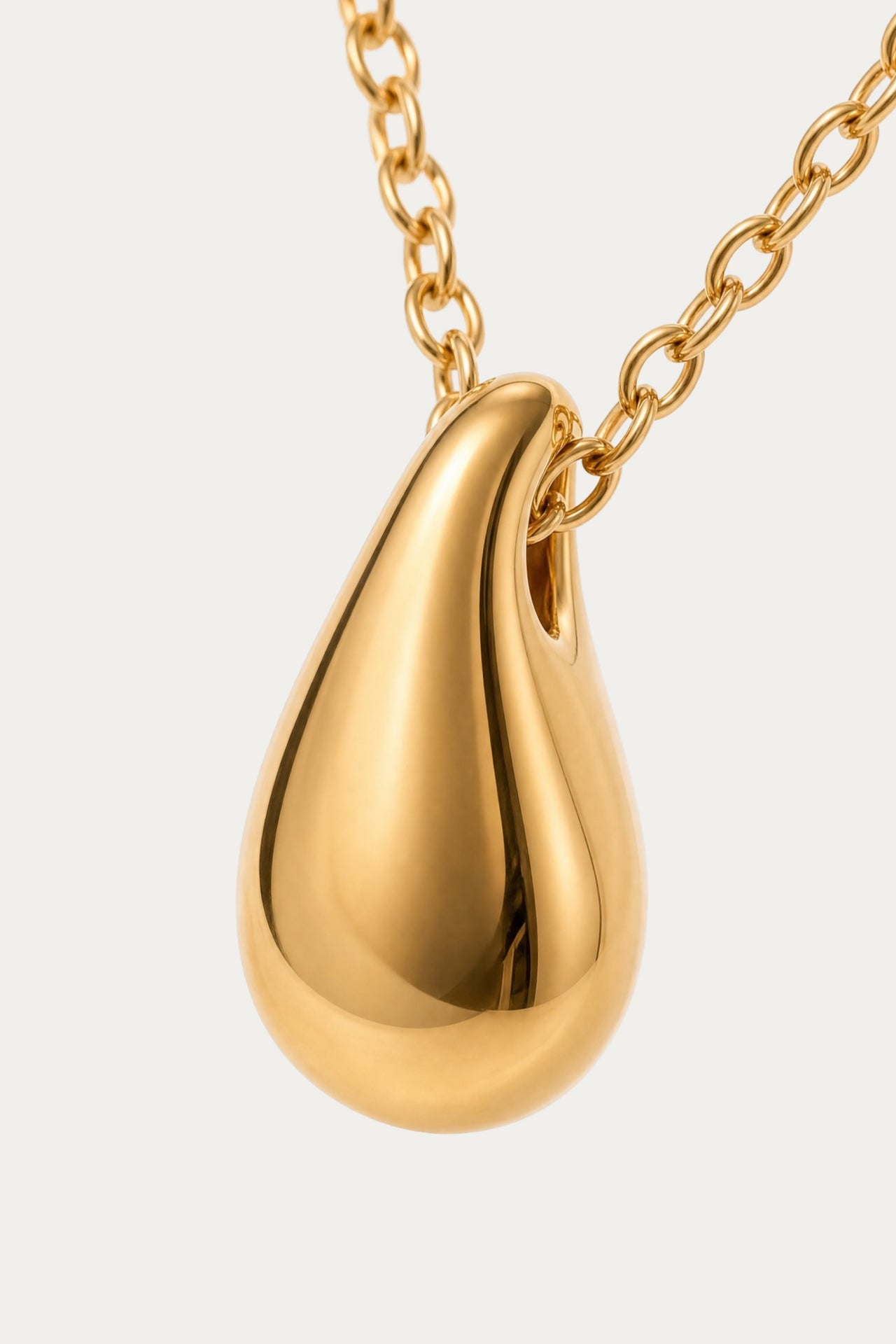 Teardrop Pendant Necklace