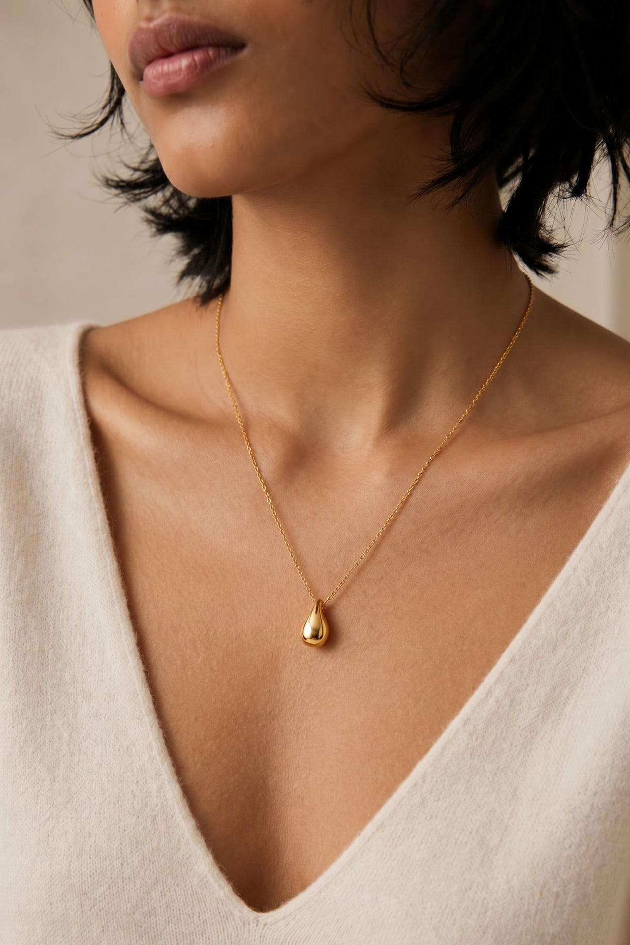 Teardrop Pendant Necklace